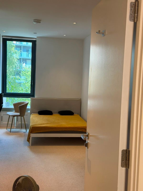 Room Humphry Repton Lane in Greater London