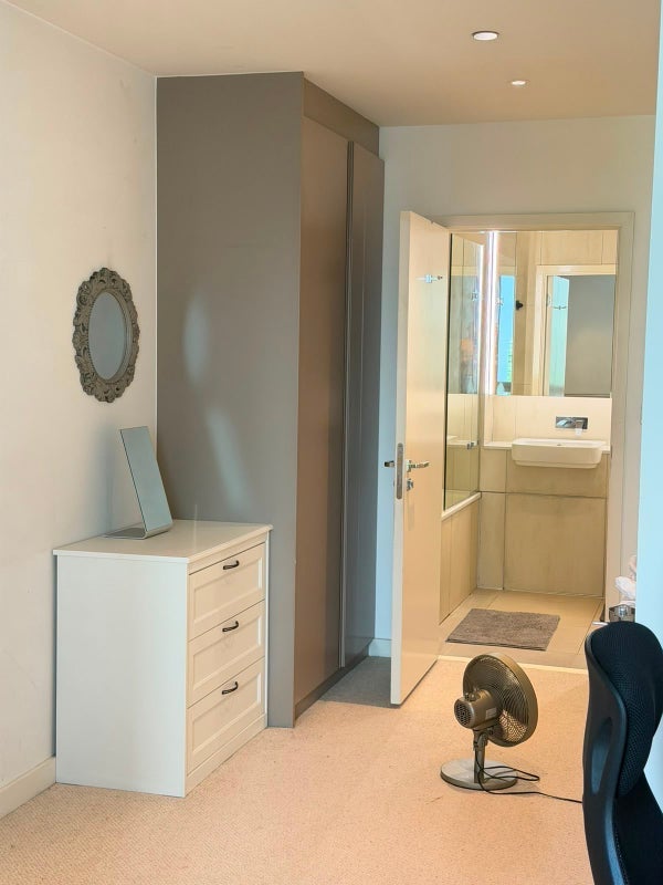 Room Humphry Repton Lane in Greater London