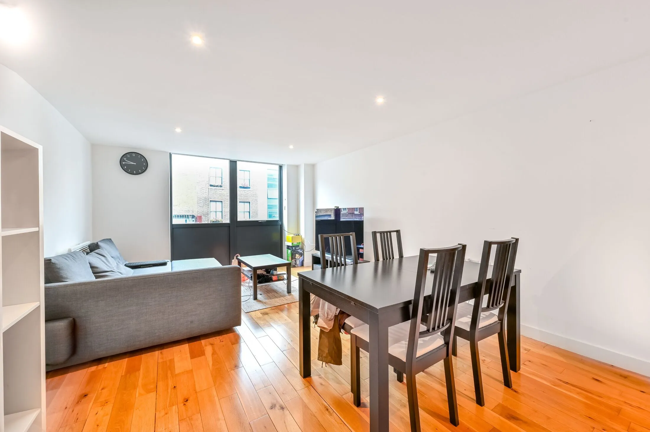 Flat Tolmers Square in Greater London
