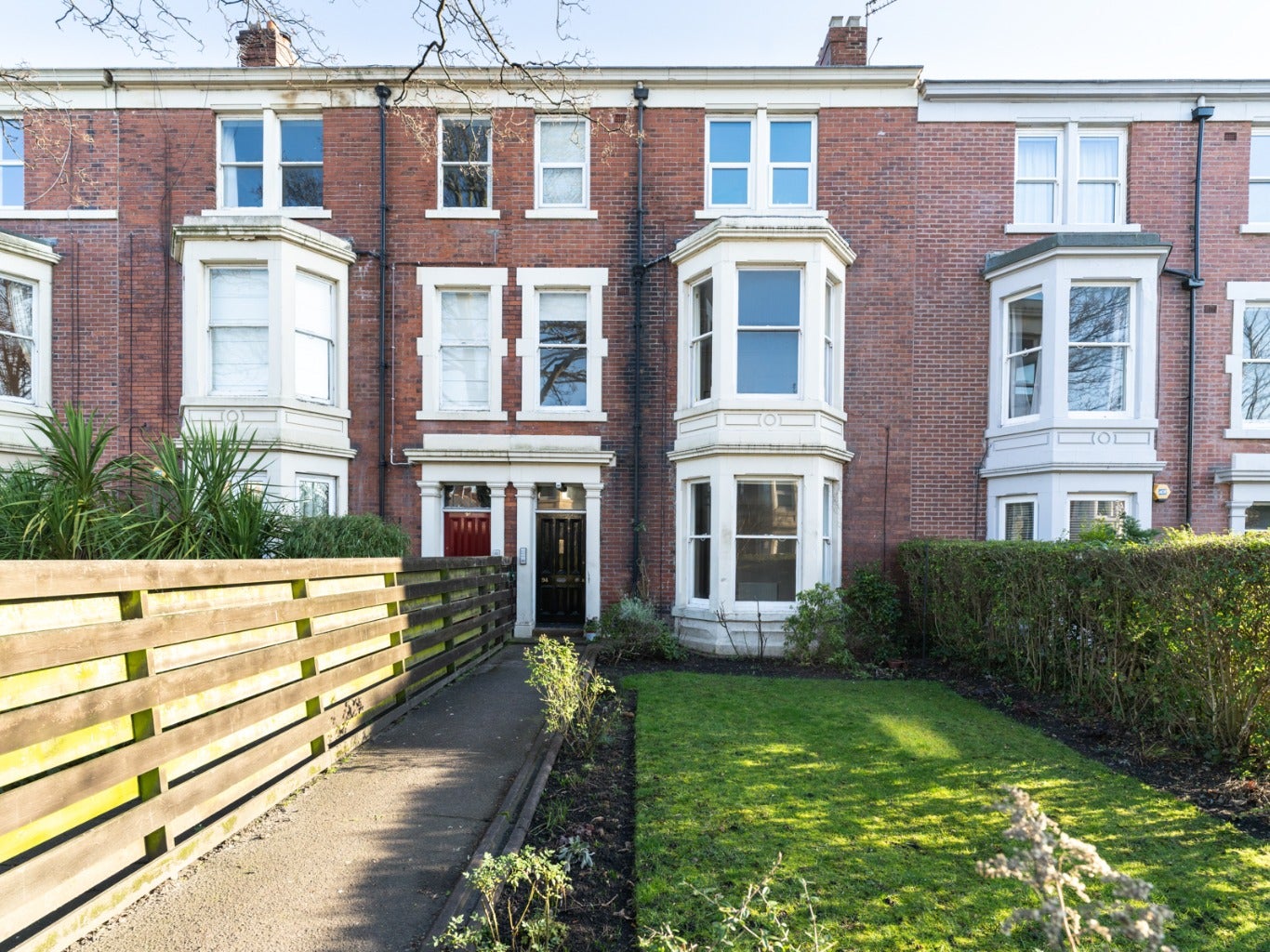 Flat St Georges Terrace in Newcastle upon Tyne