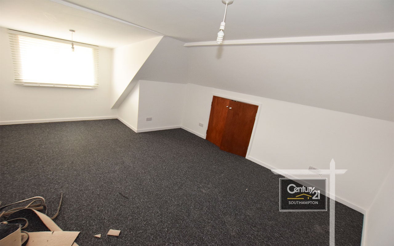 Flat St Denys Road in Southampton