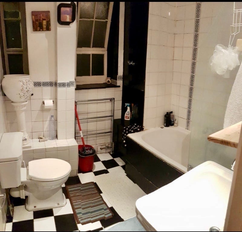 Room Alderney Street in City of Westminster