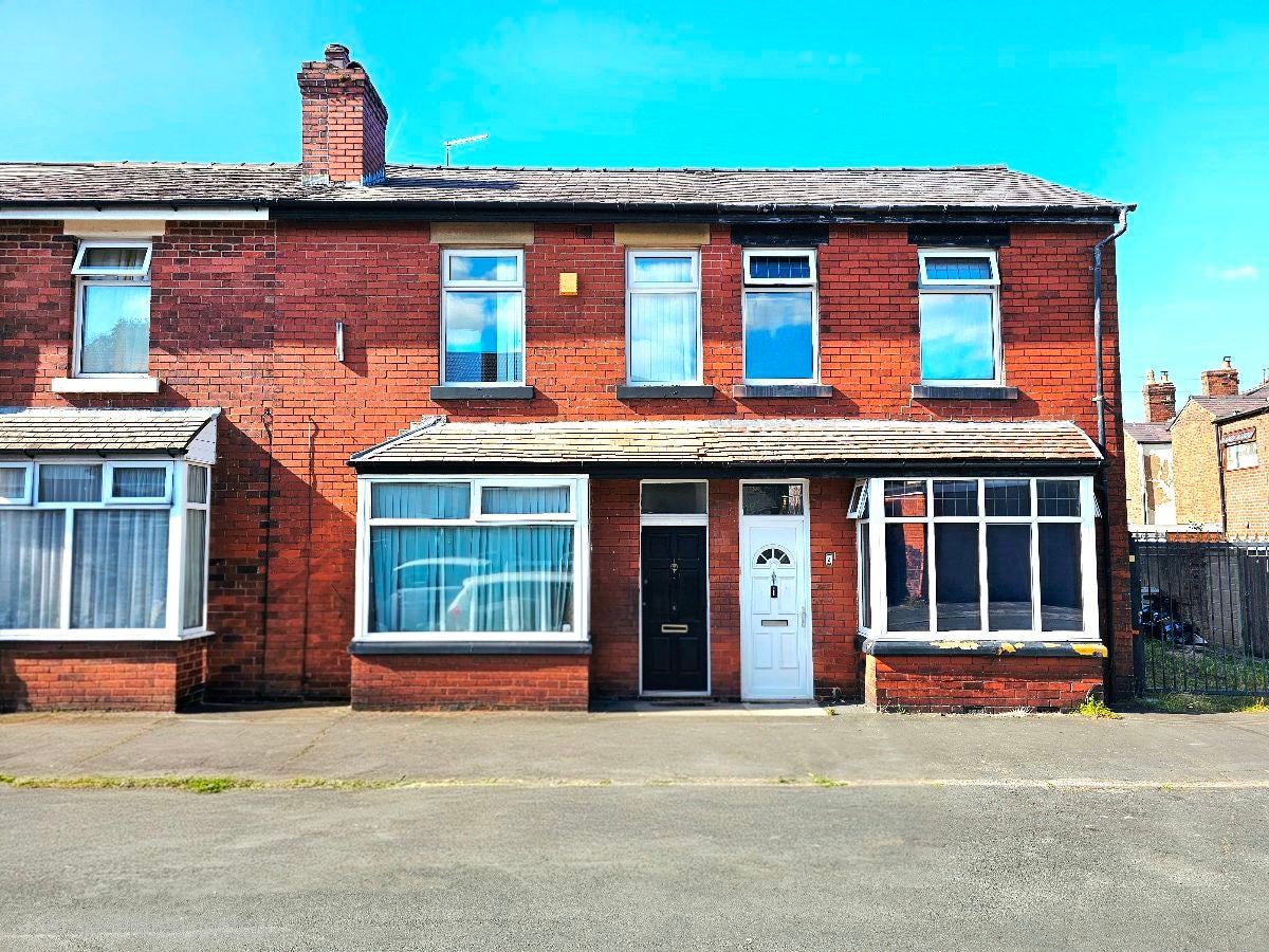 House Geoffrey Street in Chorley