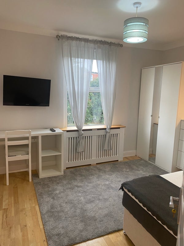 Room Whitehall Gardens in Greater London