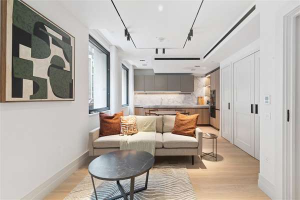 Flat Redan Place in City of Westminster