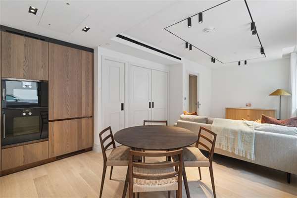 Flat Redan Place in City of Westminster