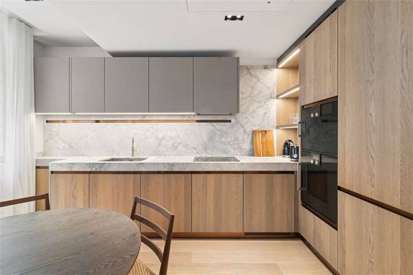 Flat Redan Place in City of Westminster