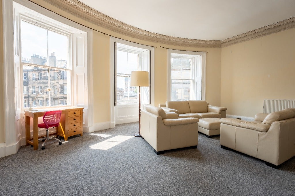Room South Clerk Street in City of Edinburgh