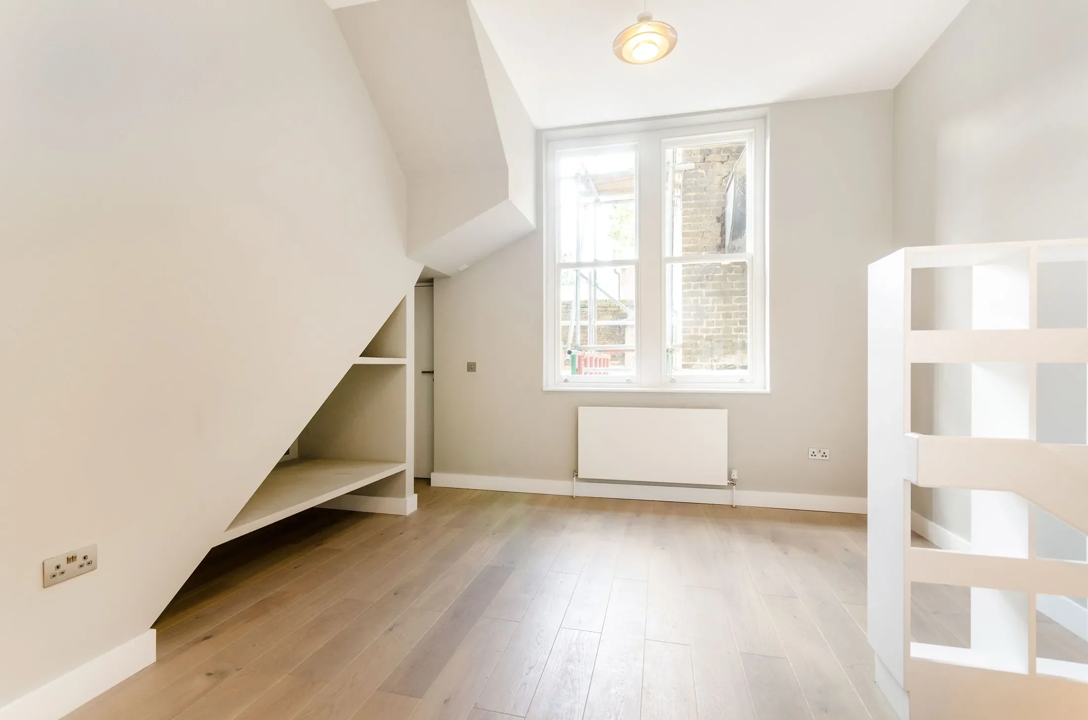 Flat Portland Road in Greater London
