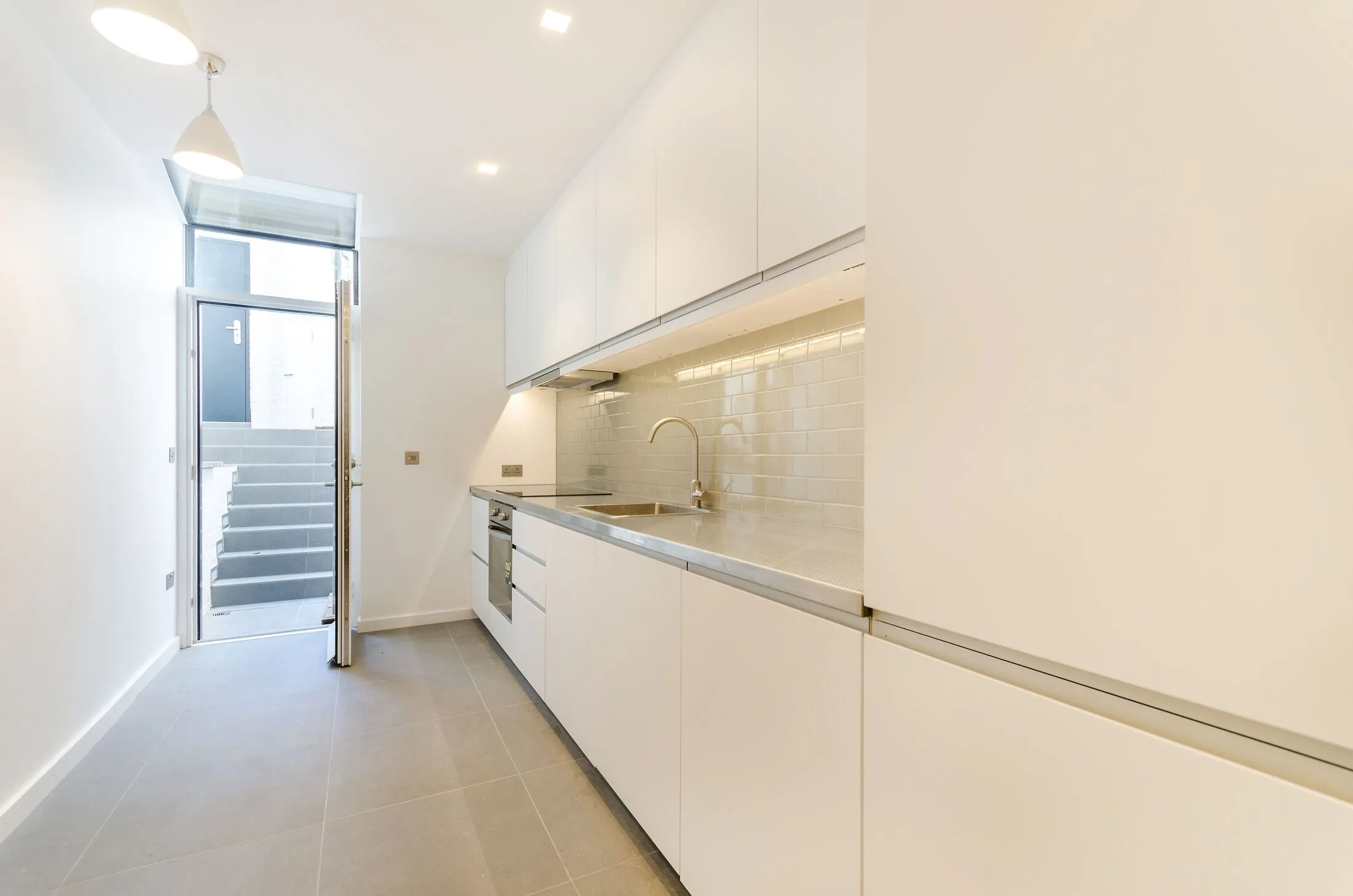 Flat Portland Road in Greater London
