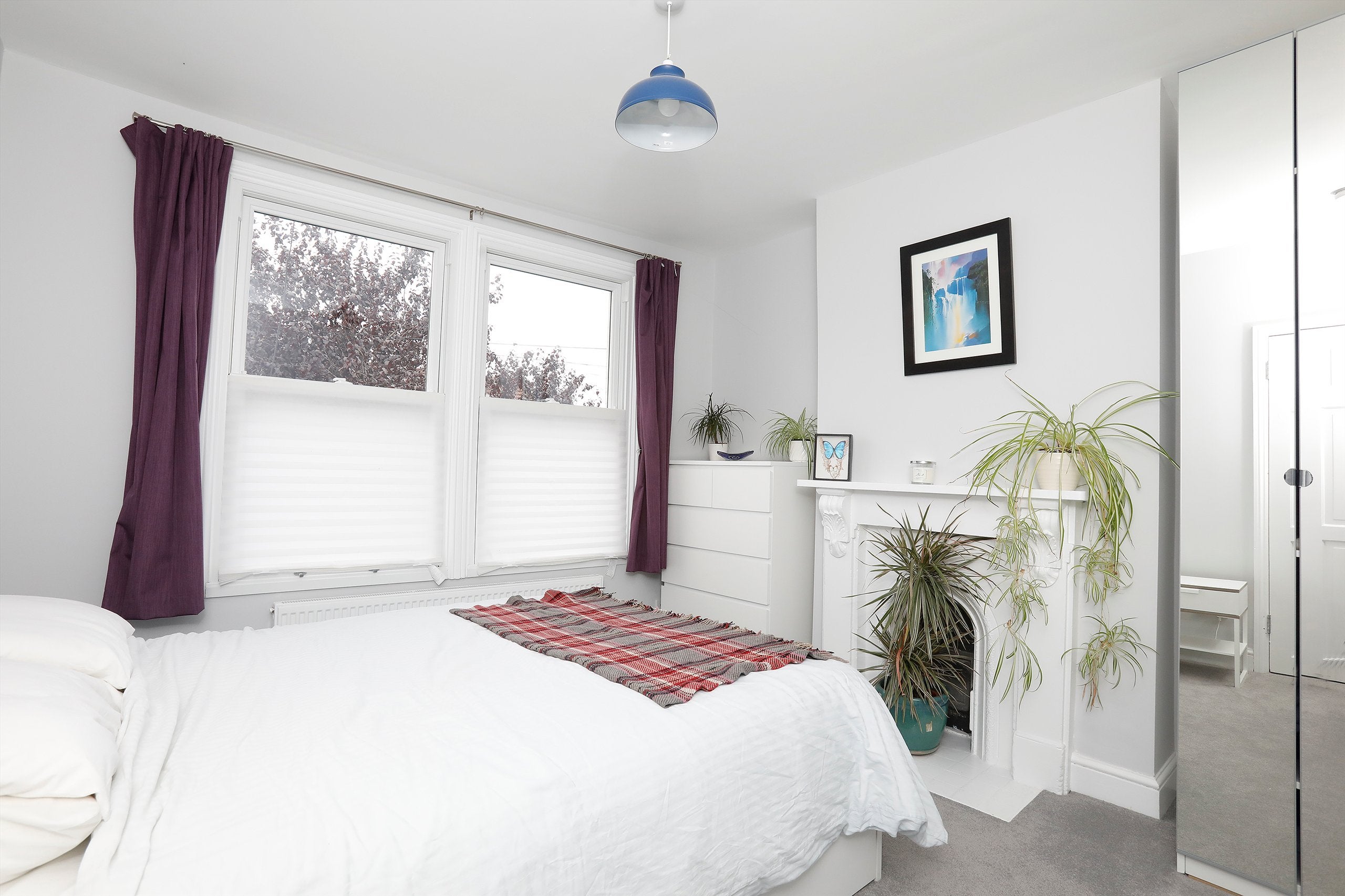 Flat Dupree Road in Greater London