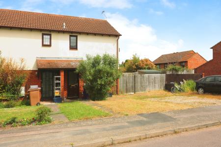 House Larkins Close in North Hertfordshire