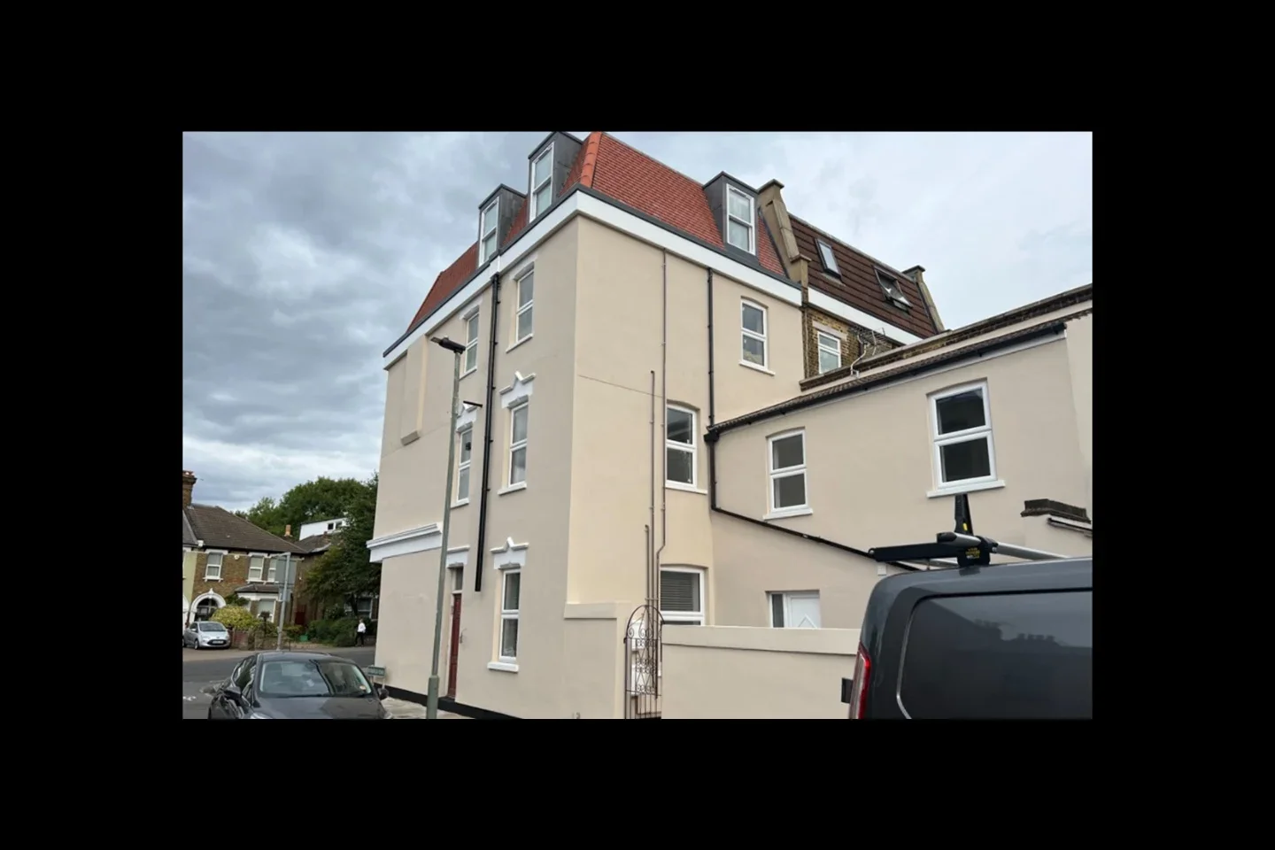 Flat Birkbeck Road in Greater London