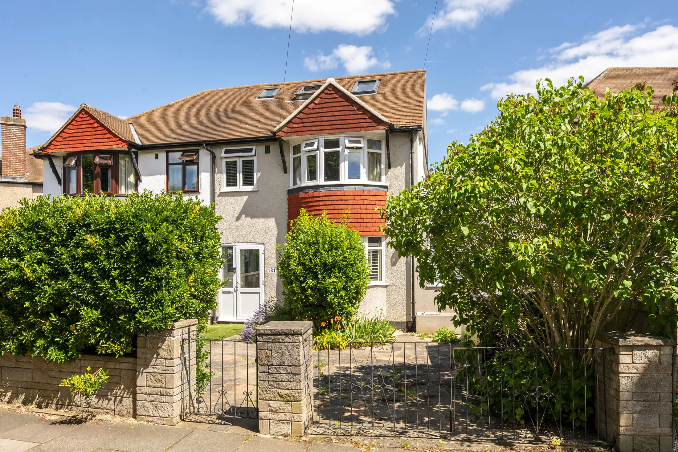 House Monkleigh Road in Greater London