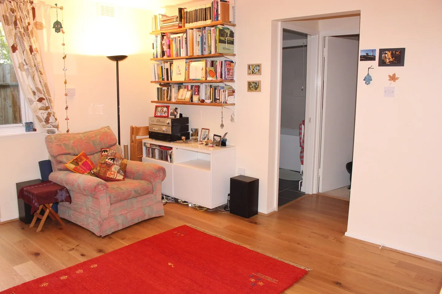 Flat Hargrave Park in Greater London