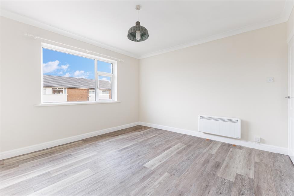 Flat Windermere Avenue in Cardiff