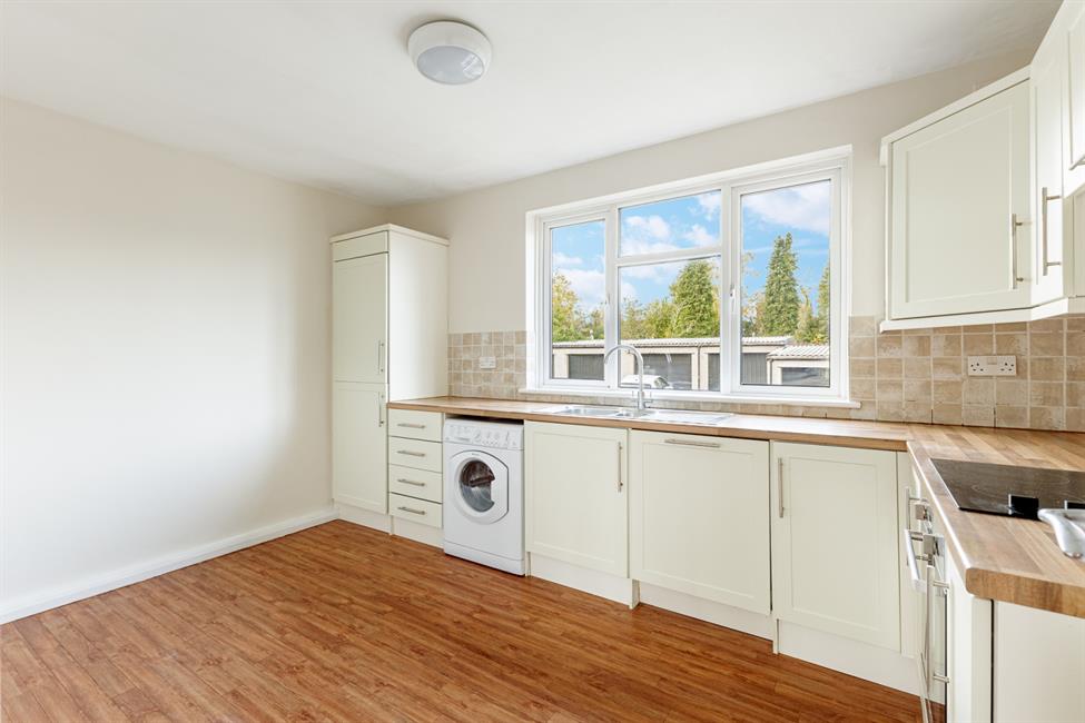Flat Windermere Avenue in Cardiff