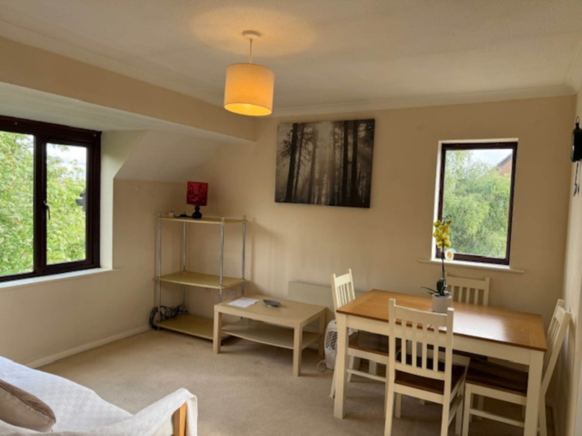 Flat Windrush Court in High Wycombe Community Board