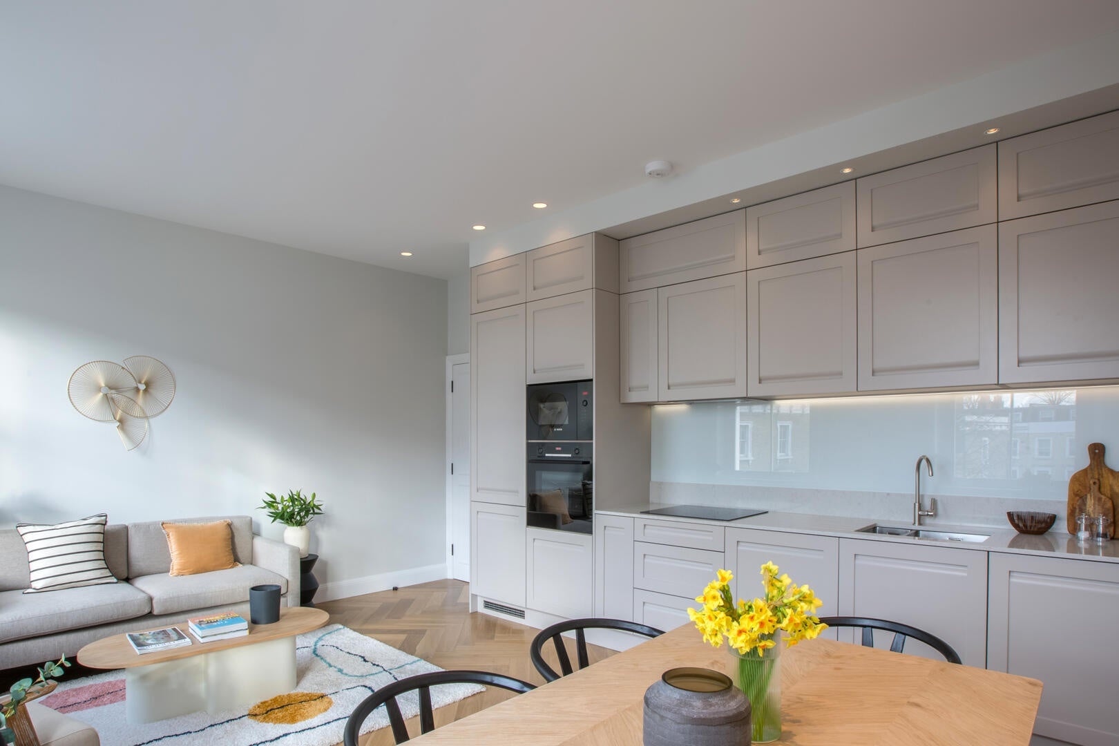 Flat Fawcett Street in Greater London
