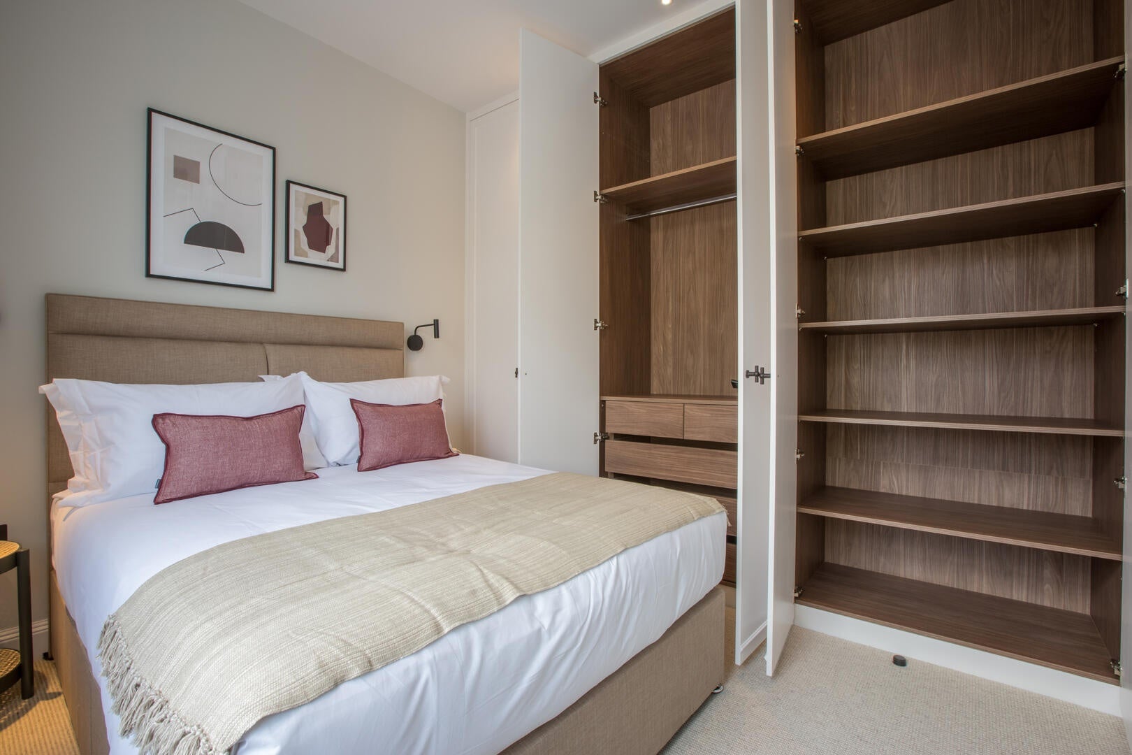 Flat Fawcett Street in Greater London
