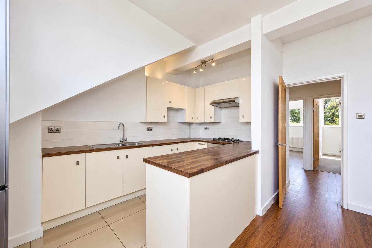 Flat Highcroft Villas in Brighton