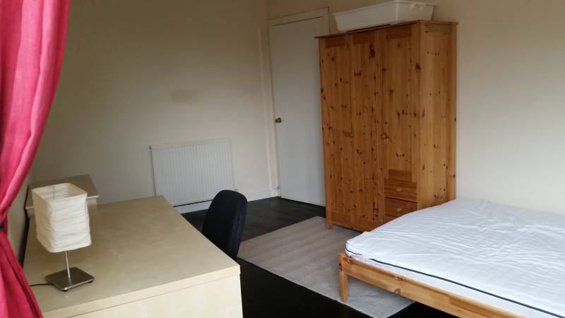 Room Old Dumbarton Road in Glasgow