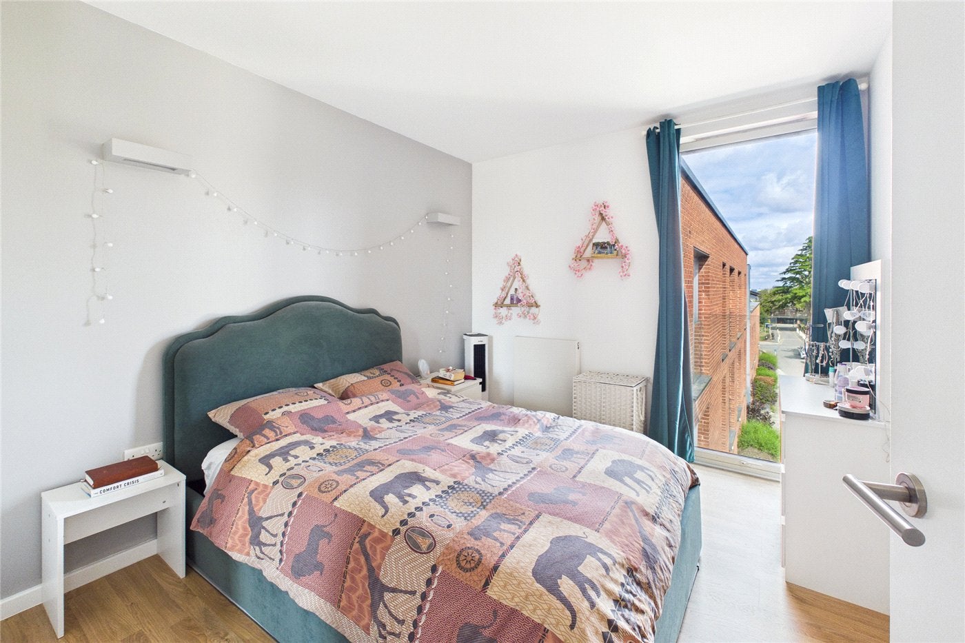 Flat Adare Walk in Greater London