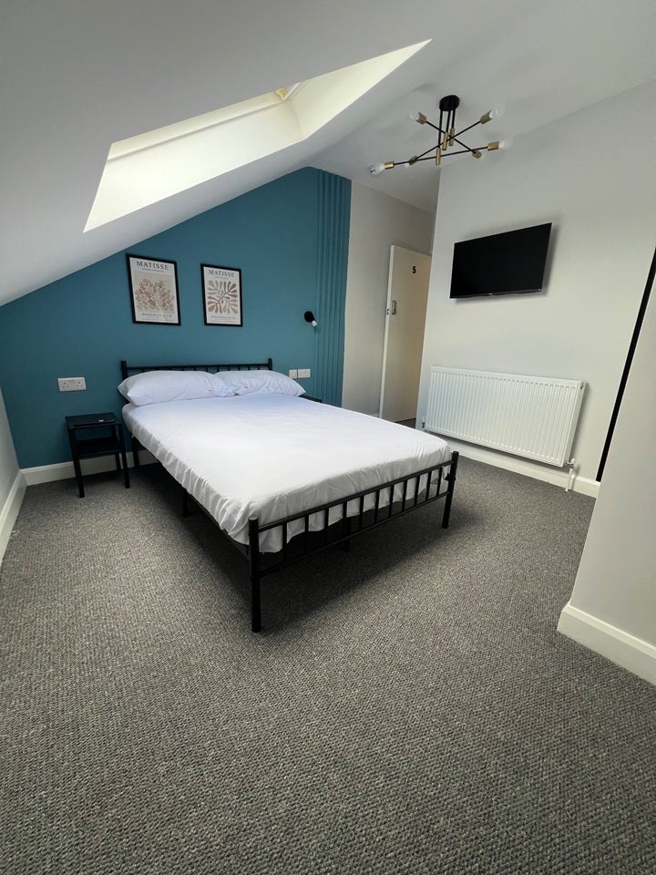 Room Lloyd Street in Derby