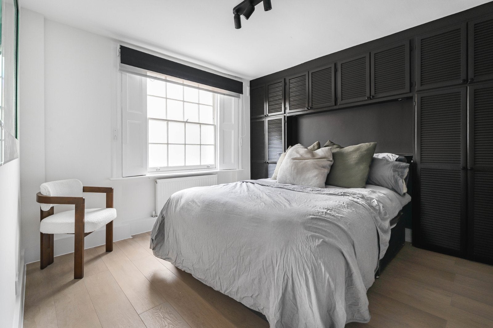 Flat Rees Street in Greater London
