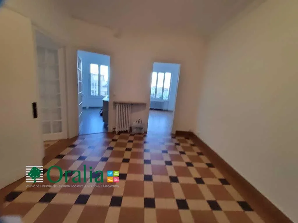 Flat Avenue Félix Faure in Lyon