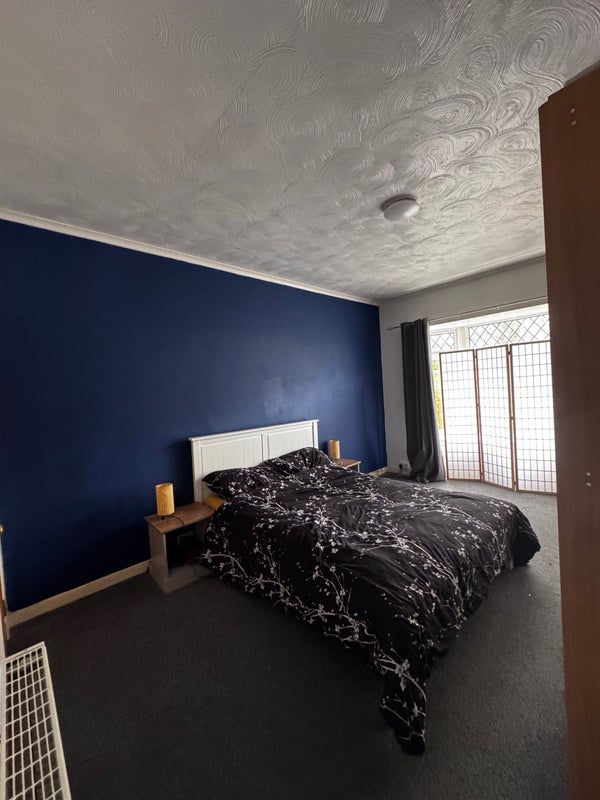 Room Glencroft Road in Glasgow