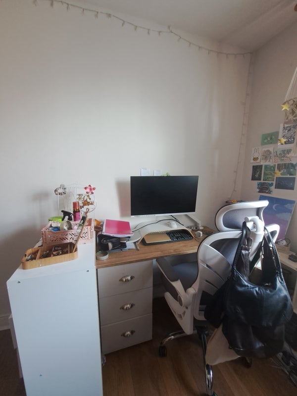 Room Rainhill Way in Greater London