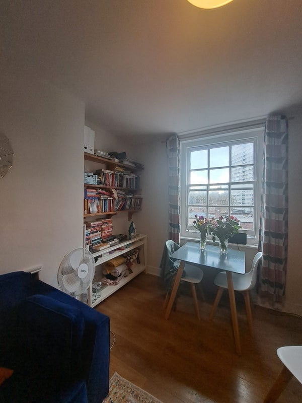 Room Rainhill Way in Greater London