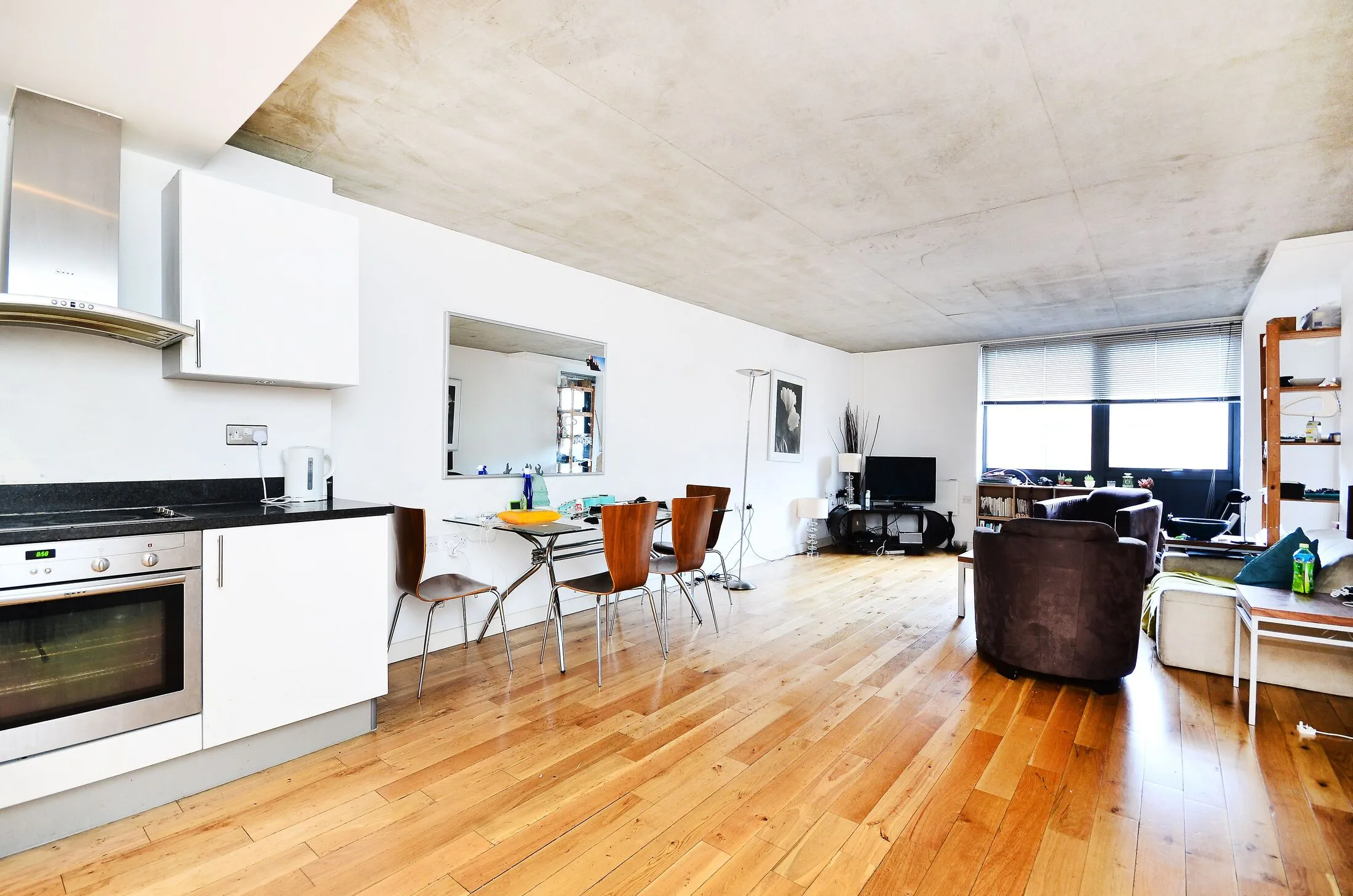 Flat Tolmers Square in Greater London
