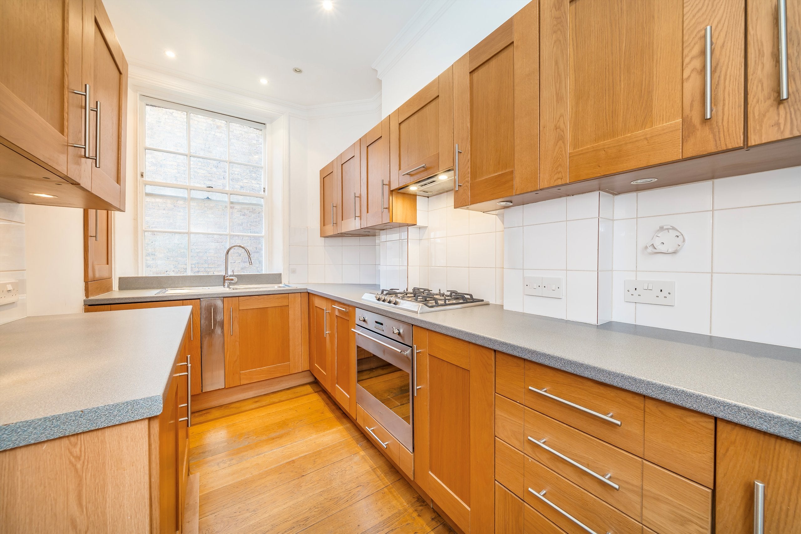 Flat Pater Street in Greater London