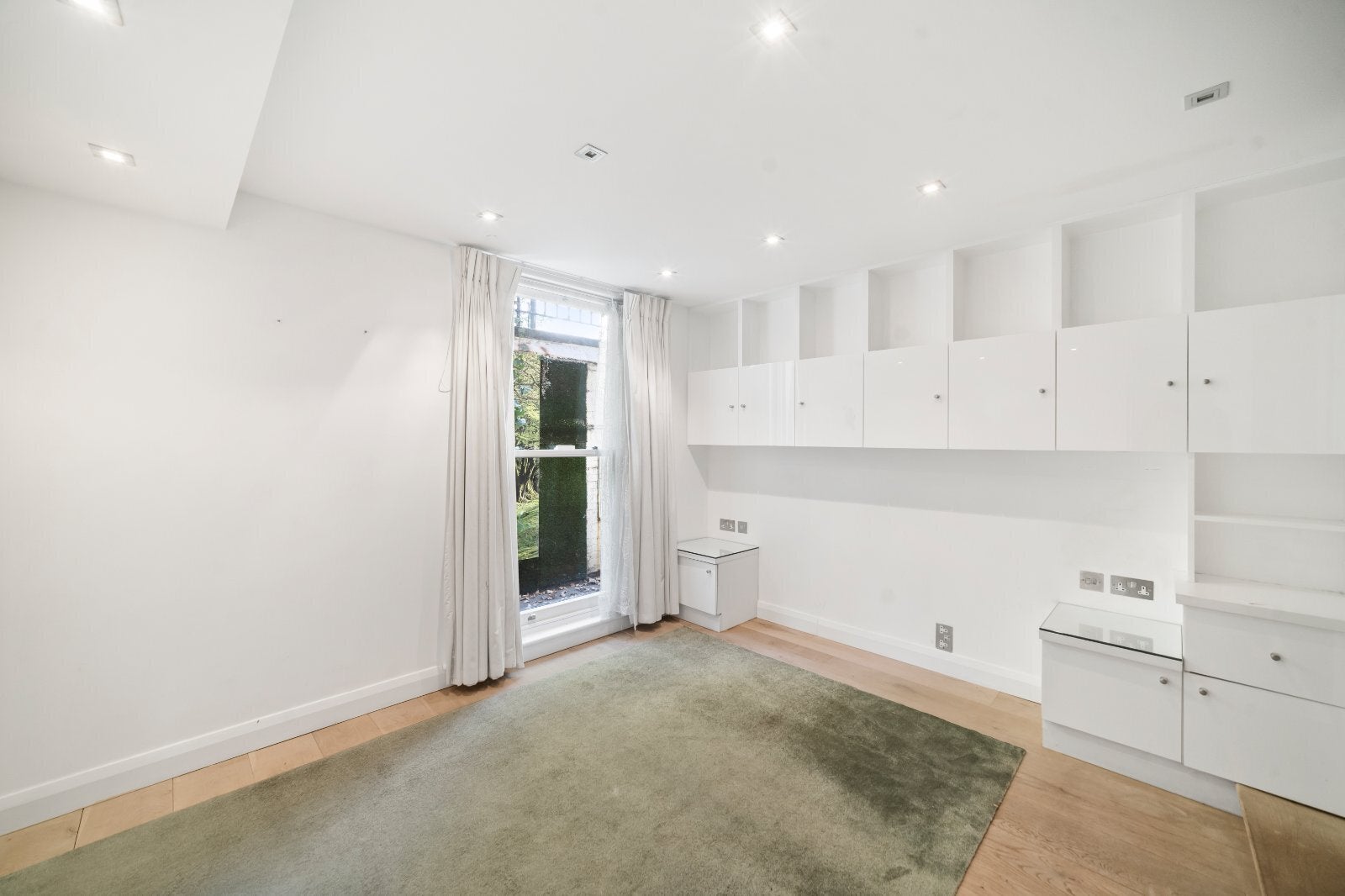 House Stanhope Gardens in Greater London