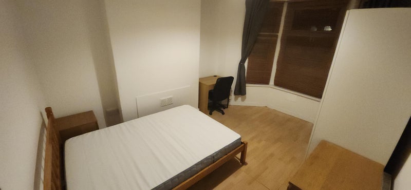 Room Malefant Street in Cardiff