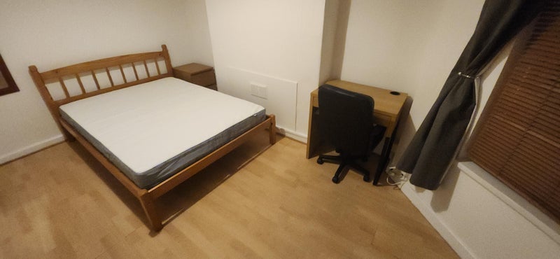 Room Malefant Street in Cardiff