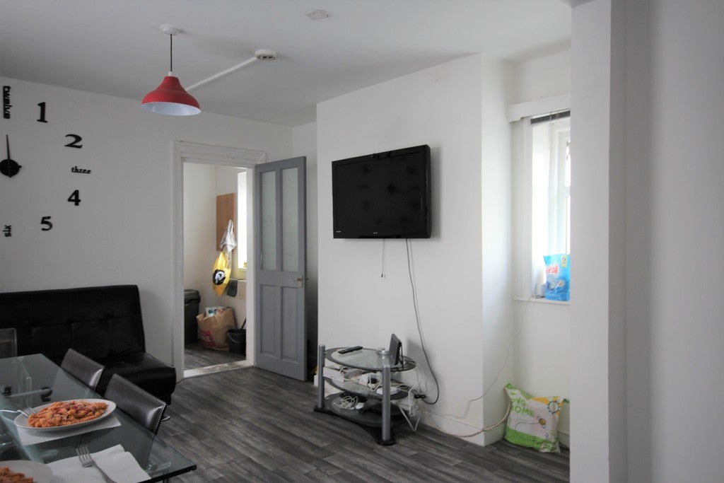 Room Southcote Road in Bournemouth