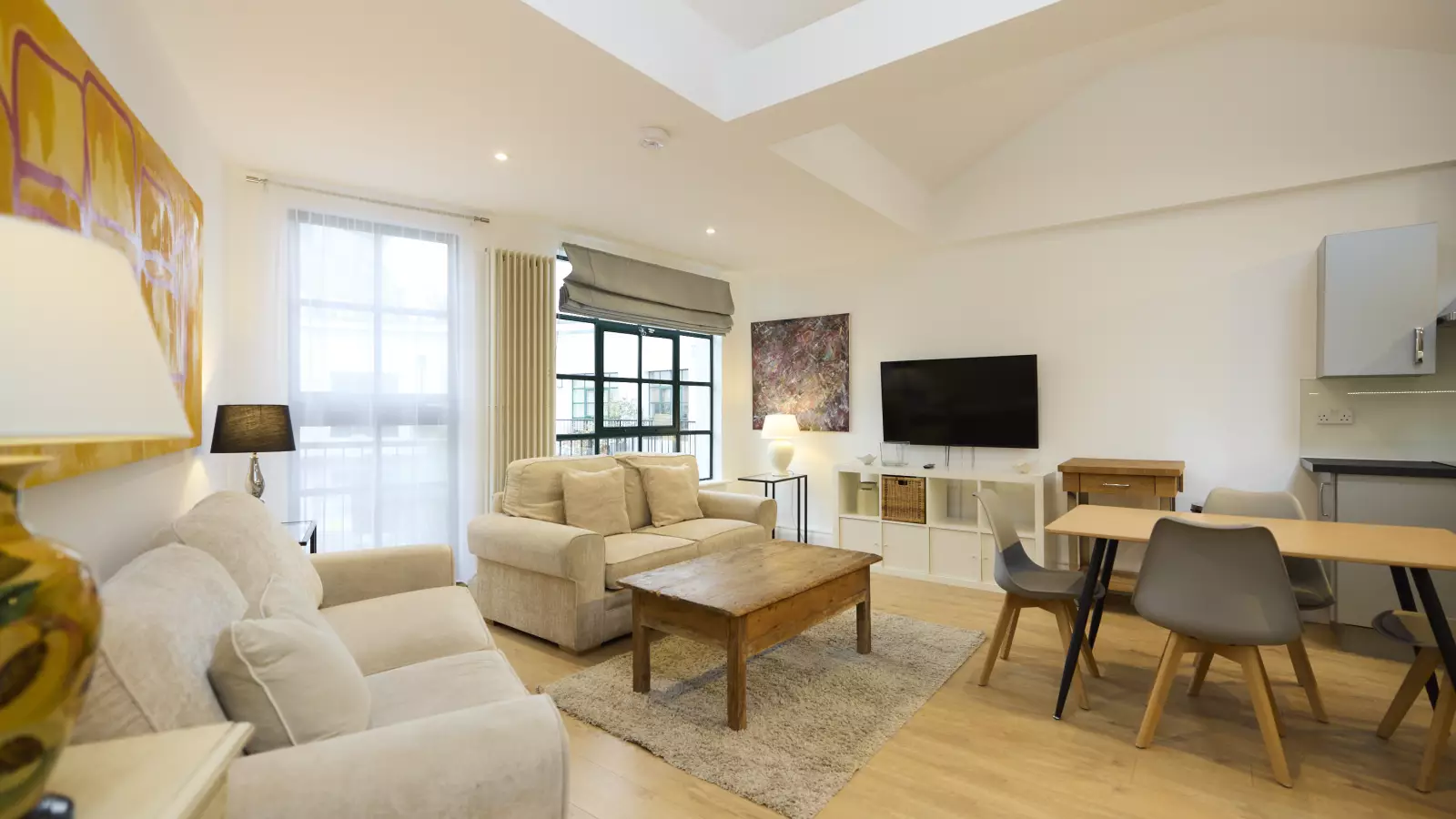 Flat Edenhurst Avenue in Greater London