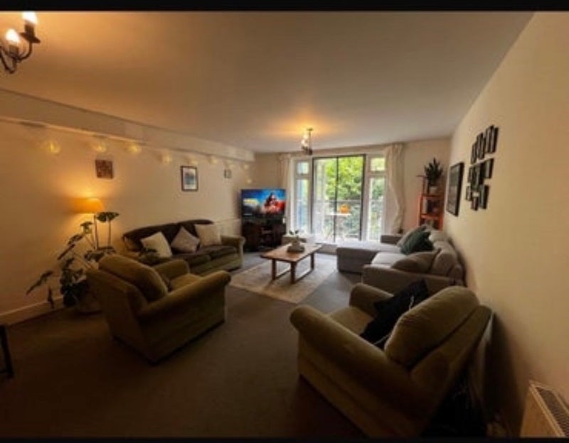 Room Victory Place in Greater London