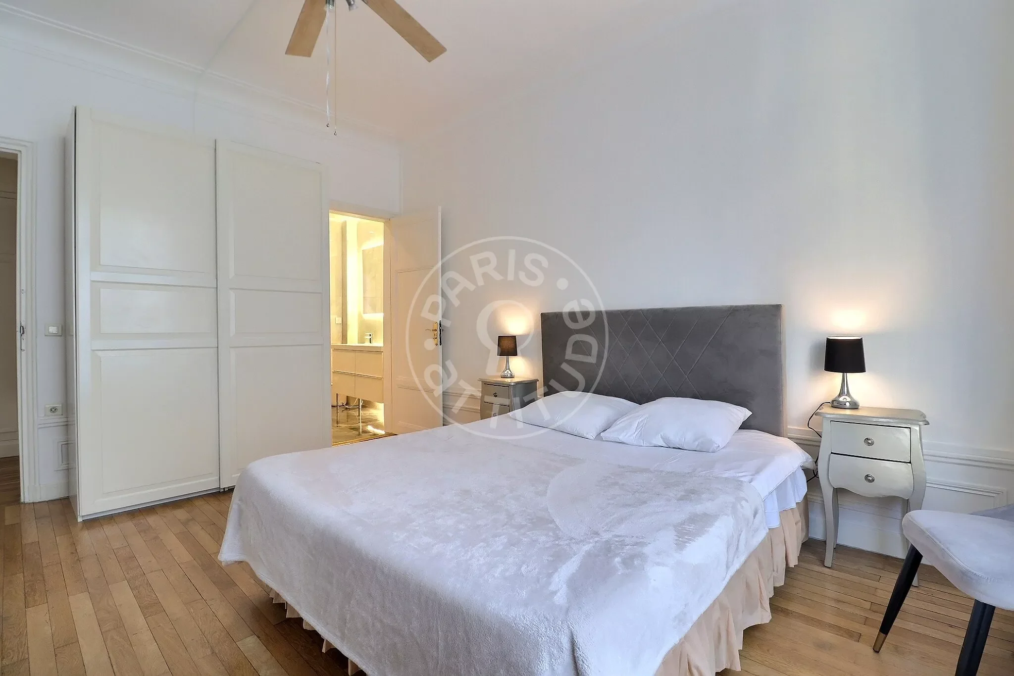Appartement Rue Chalgrin à Paris