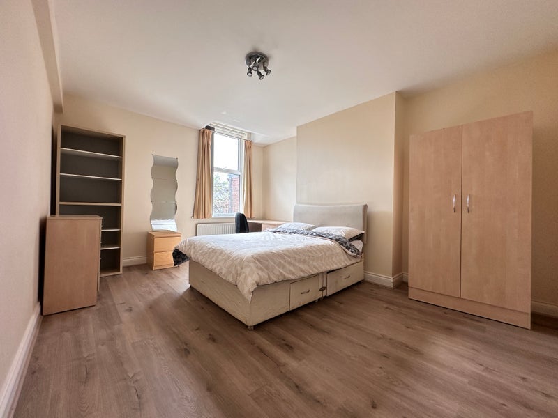Room Rothbury Terrace in Newcastle upon Tyne