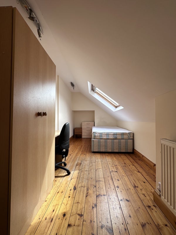 Room Rothbury Terrace in Newcastle upon Tyne
