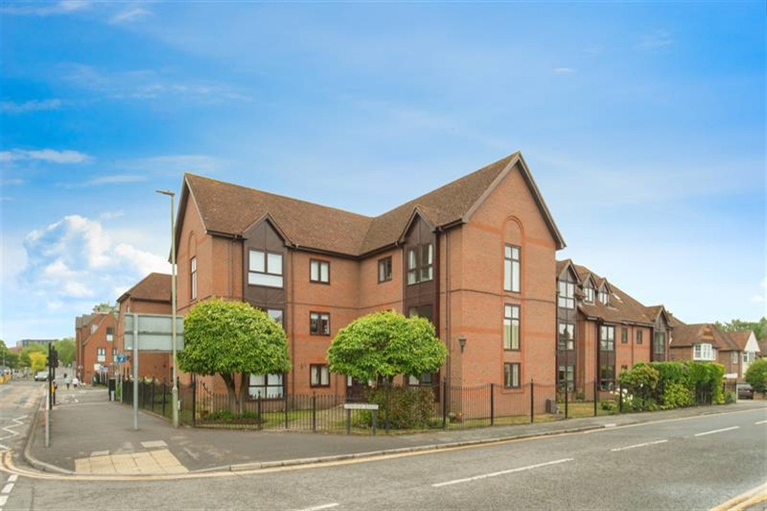 Flat Southwell Park Road in Surrey Heath