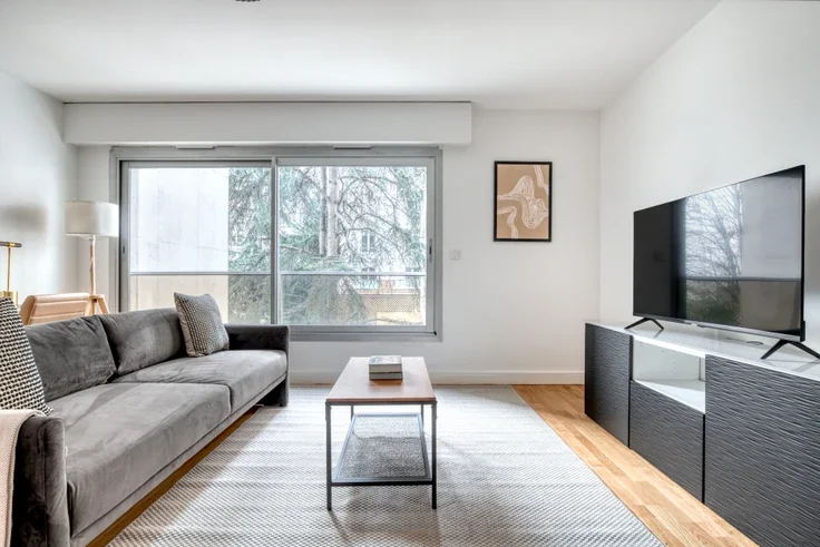 Flat Avenue Charles de Gaulle in Neuilly-sur-Seine