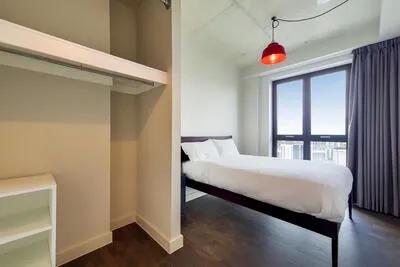 Room Atlantic Crescent in Greater London