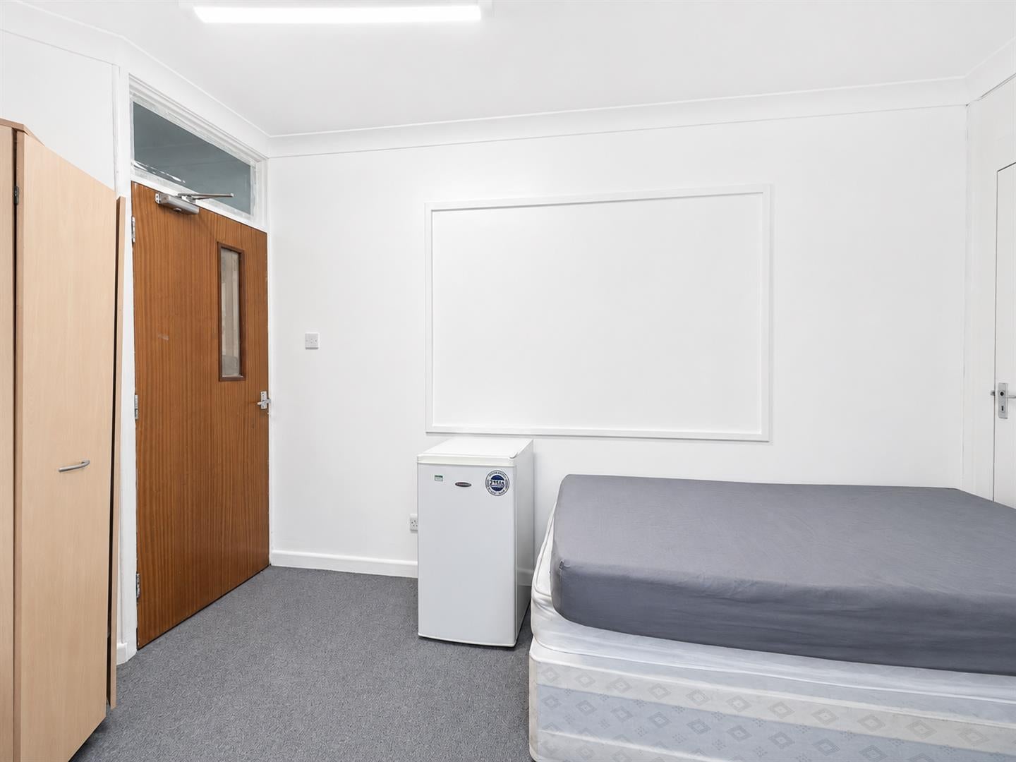 Room Northfield Avenue in London