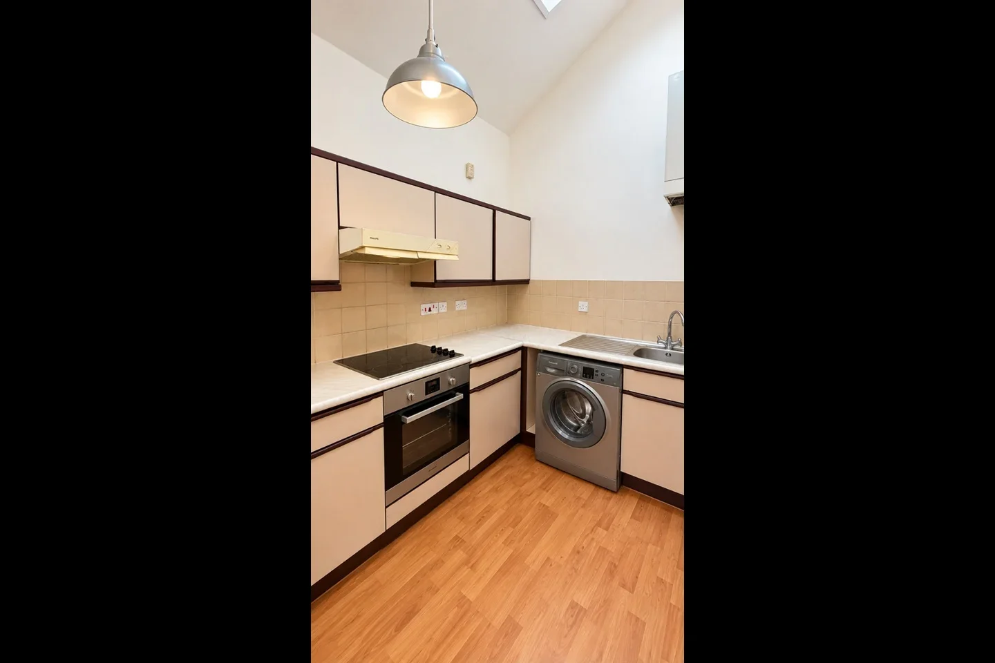 House Elgar Close in Greater London
