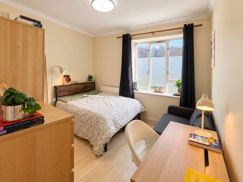 Room Windsor Street in Greater London